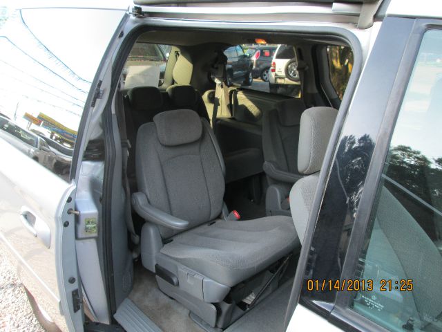 Dodge Caravan 2007 photo 2