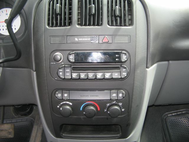 Dodge Caravan 2007 photo 14