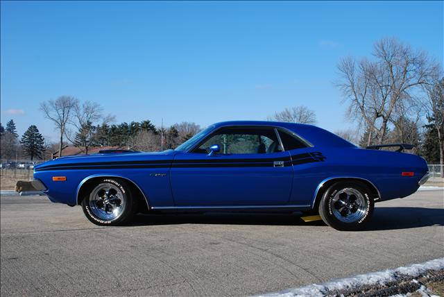 Dodge Challenger 1972 photo 3