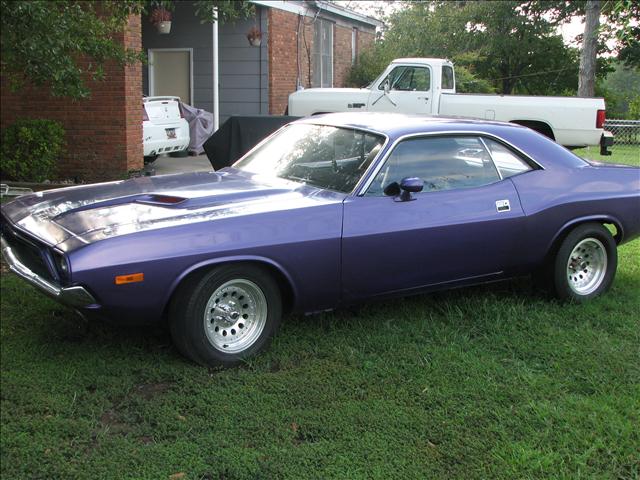 Dodge Challenger 1974 photo 2