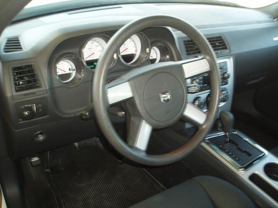 Dodge Challenger 2009 photo 5