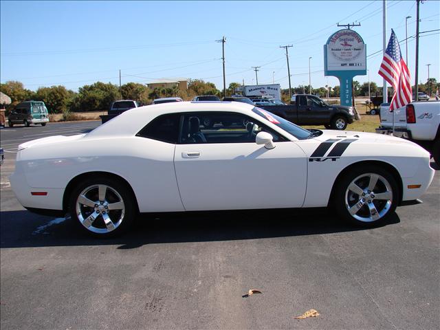 Dodge Challenger 2009 photo 2