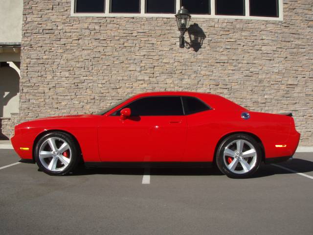 Dodge Challenger FWD 4dr SL SUV Coupe