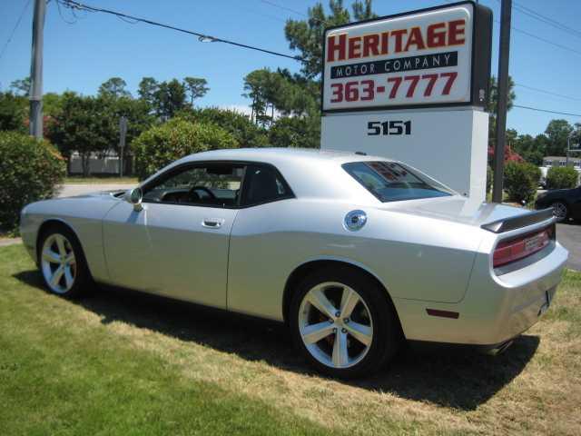 Dodge Challenger 2009 photo 4