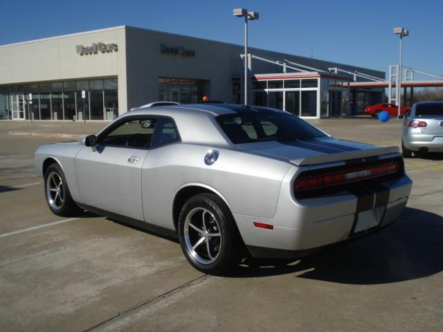 Dodge Challenger 2009 photo 2