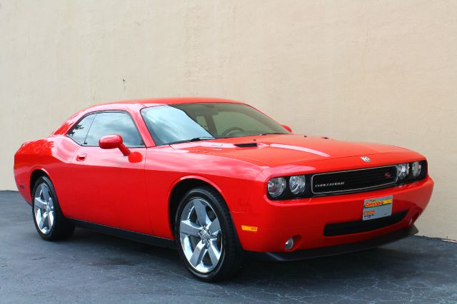 Dodge Challenger Deluxe Convertible Coupe