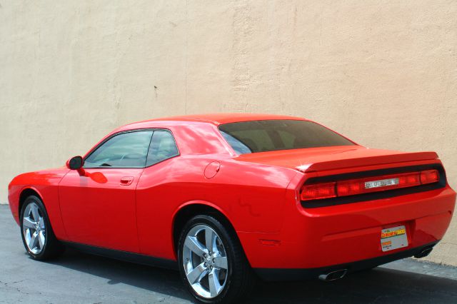 Dodge Challenger 2009 photo 21