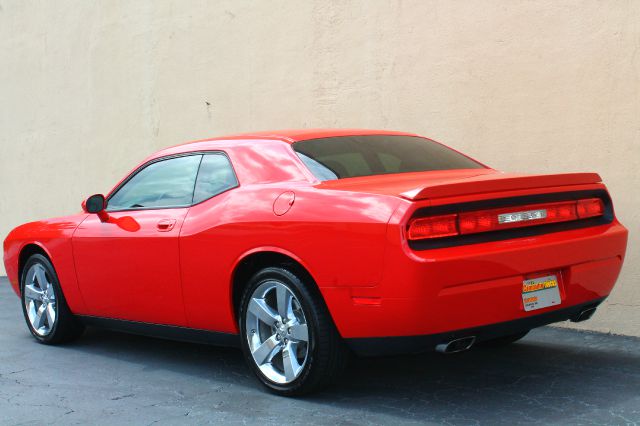 Dodge Challenger 2009 photo 30