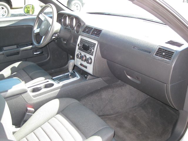 Dodge Challenger 2009 photo 4