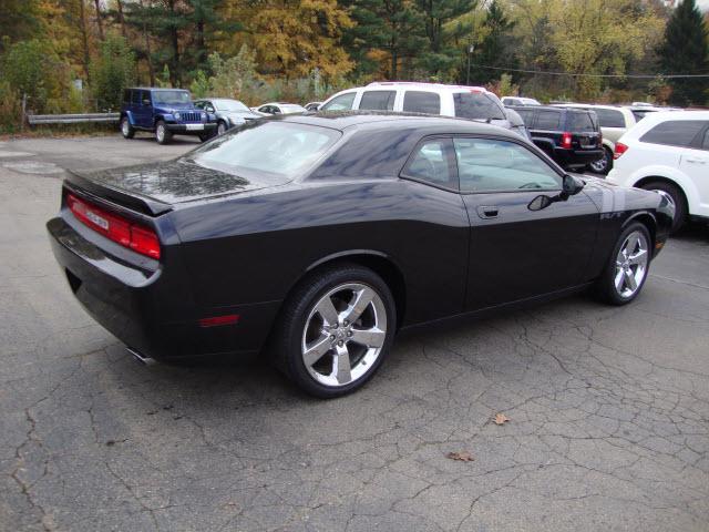 Dodge Challenger 2009 photo 2