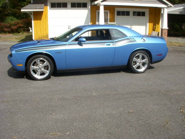 Dodge Challenger 2010 photo 3