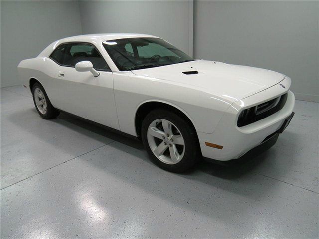 Dodge Challenger 2010 photo 2