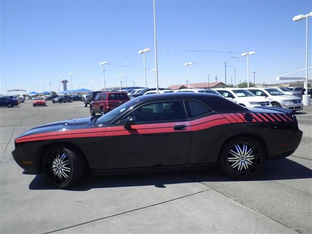 Dodge Challenger 2010 photo 2