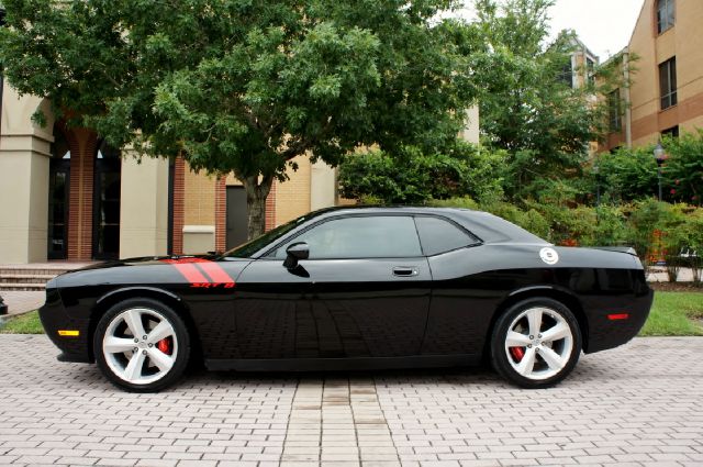 Dodge Challenger 2010 photo 4