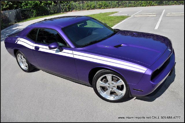 Dodge Challenger 2010 photo 24