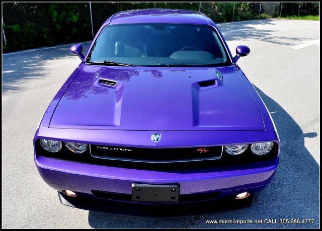 Dodge Challenger 2010 photo 25