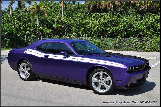 Dodge Challenger 2010 photo 29