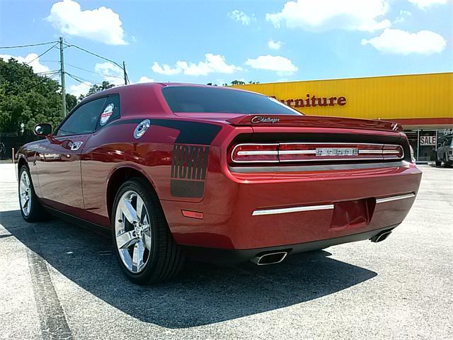 Dodge Challenger 2010 photo 13