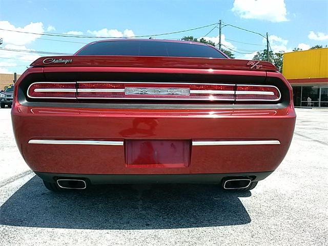 Dodge Challenger 2010 photo 16