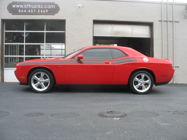 Dodge Challenger 2010 photo 1