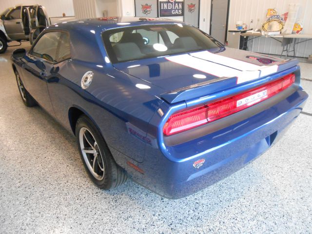 Dodge Challenger 2010 photo 4