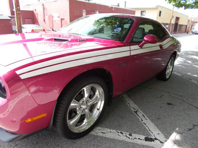 Dodge Challenger 2010 photo 3