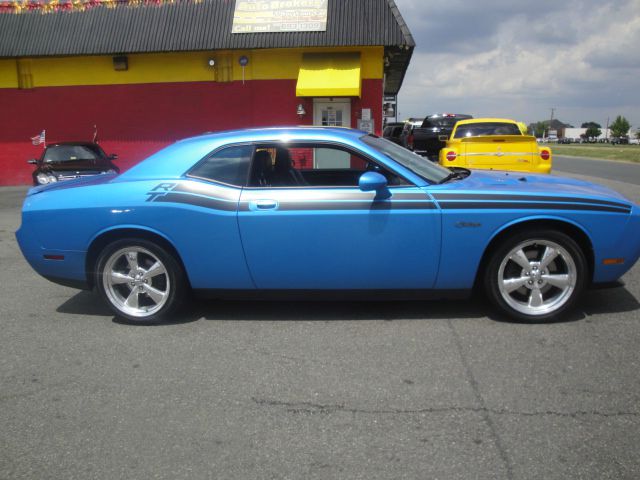 Dodge Challenger 289 Engine AUTO Power Steering, TOP, Brakes Coupe