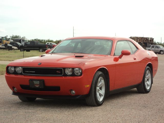 Dodge Challenger 2010 photo 4