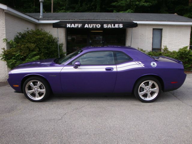 Dodge Challenger 2010 photo 3