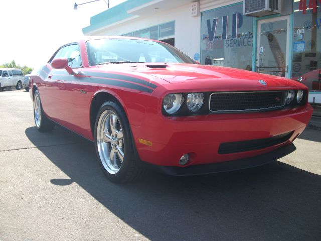 Dodge Challenger 2010 photo 4