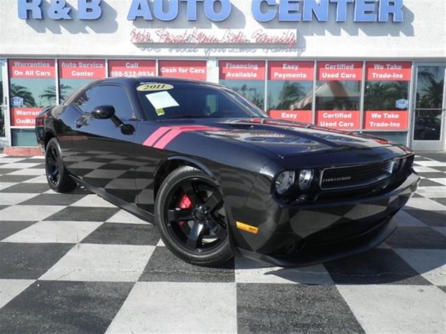 Dodge Challenger 2011 photo 4