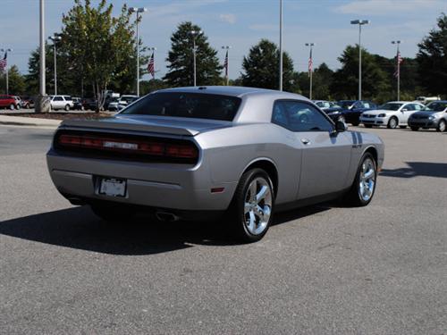 Dodge Challenger 2011 photo 5