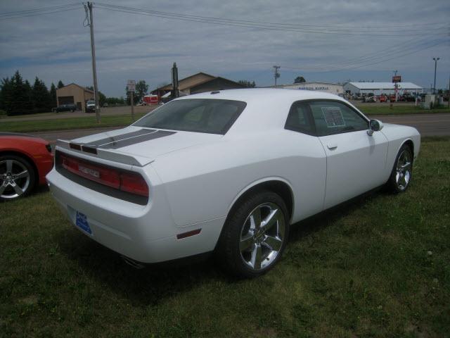 Dodge Challenger 2011 photo 2