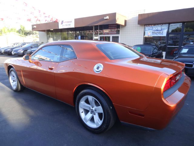 Dodge Challenger 2011 photo 1