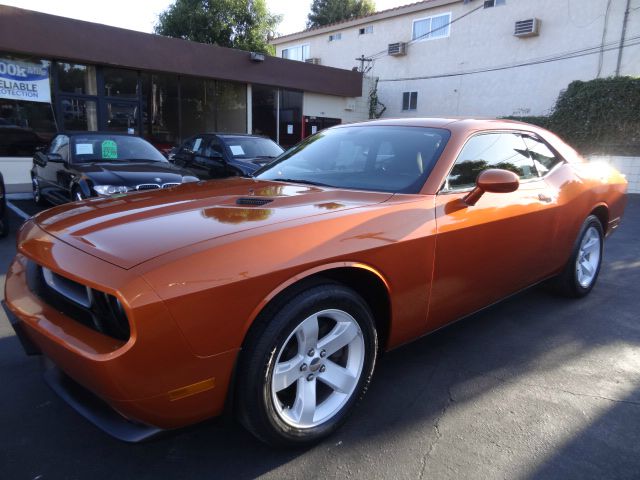 Dodge Challenger 2011 photo 3