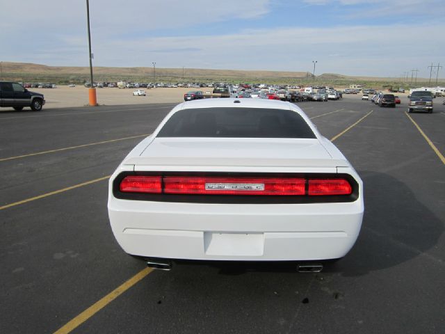 Dodge Challenger 2011 photo 3