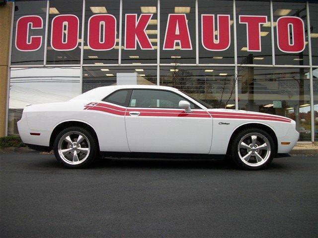 Dodge Challenger 2011 photo 4