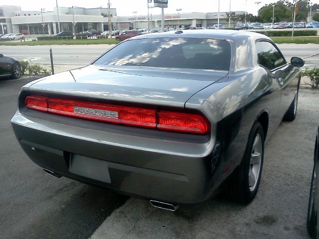 Dodge Challenger 2011 photo 1