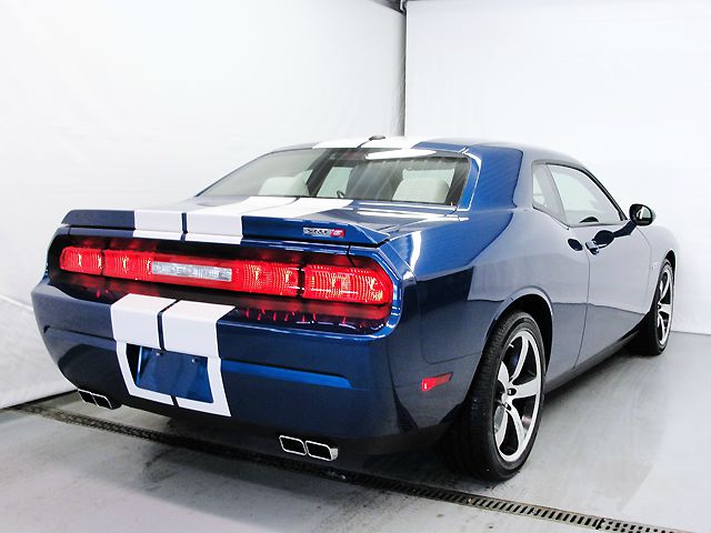 Dodge Challenger 2011 photo 30