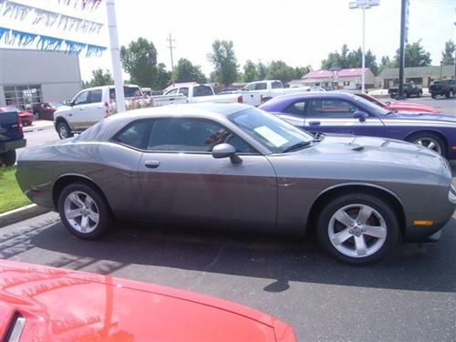 Dodge Challenger 2011 photo 3