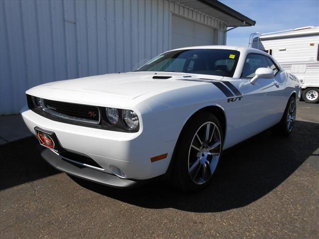 Dodge Challenger 4x4 XLT Sports Car