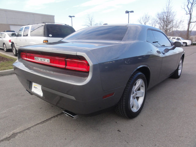 Dodge Challenger 2012 photo 5