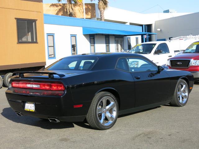 Dodge Challenger 2012 photo 8