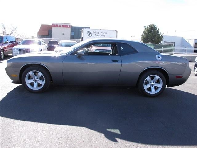 Dodge Challenger 2012 photo 4