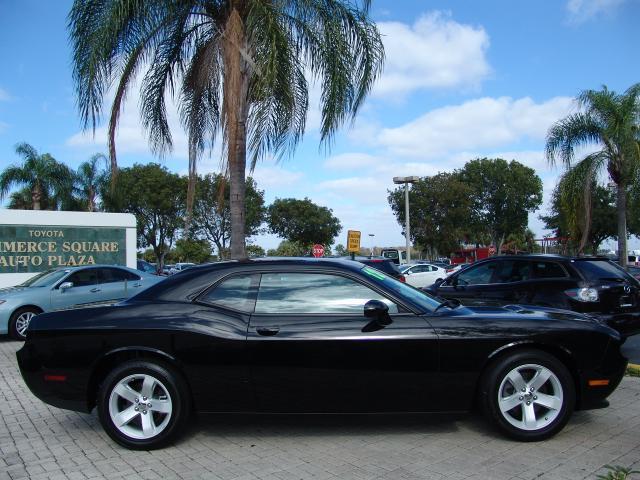 Dodge Challenger 2012 photo 2