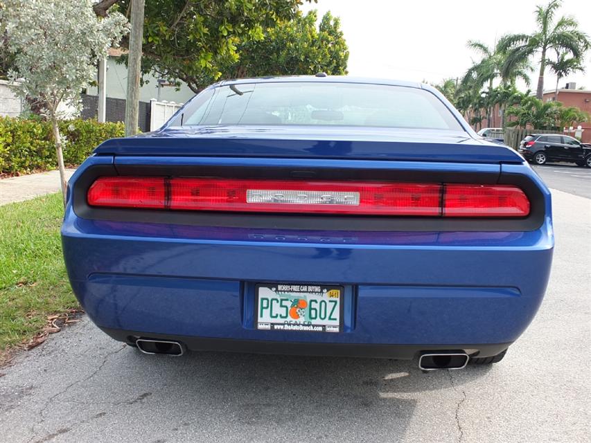 Dodge Challenger 2012 photo 3