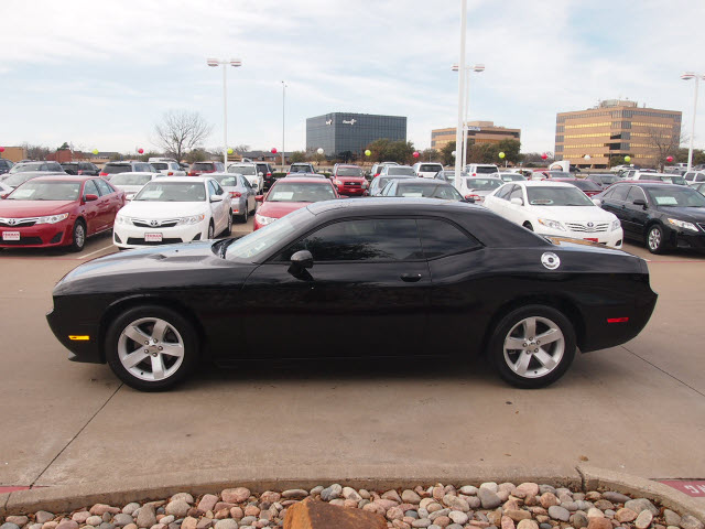 Dodge Challenger 2012 photo 3