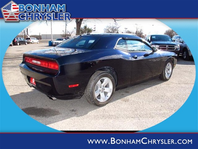 Dodge Challenger 2012 photo 2