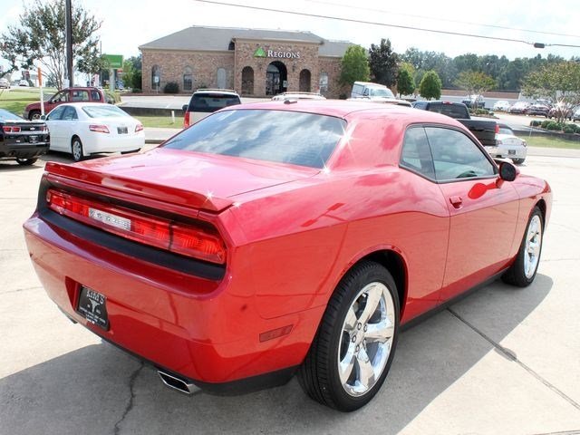 Dodge Challenger 2012 photo 2