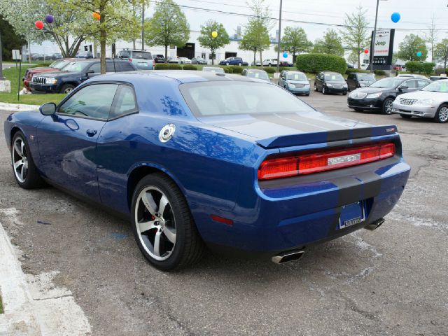 Dodge Challenger 2012 photo 2